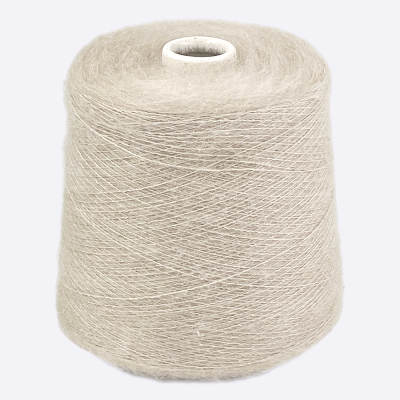 Бобина Star Kidsilk by WoolDom (70% кидмохер, 30% шелк), 850 м. (0017, Beige)