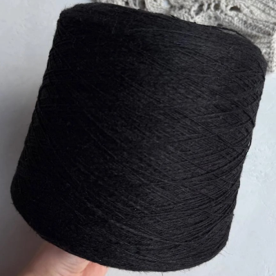 Бобина Lino Fiammato (67% вискоза, 33% лен). (Nero, Эбен, 450 м.)
