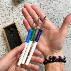 Набор крючков с эргономичной пластиковой ручкой Addi Colours, 648-2